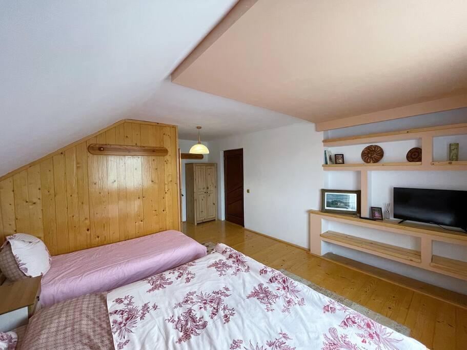 Casa La Doi Nuci Hotel Bradet  ภายนอก รูปภาพ
